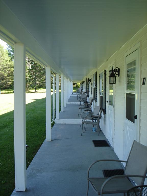 Ducktrap Motel Линкольнвилл Экстерьер фото